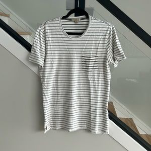 Burberry t-shirt